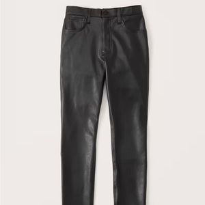 Abercrombie Vegan Leather Skinny Pant - 23/000 short